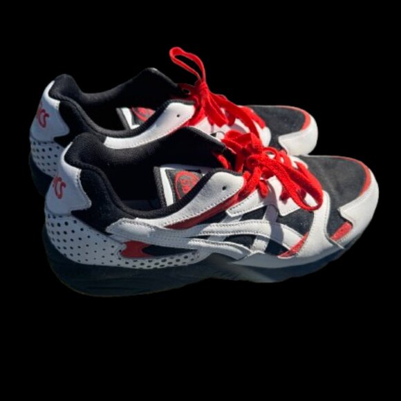 Asics Gel-Diablo Red Black and White Size 11 Good Condition and used - Picture 3 of 4